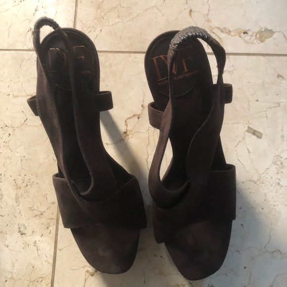 Diane Von Furstenberg DVF Brown Suede Leather Pumps 8M - Picture 7 of 7